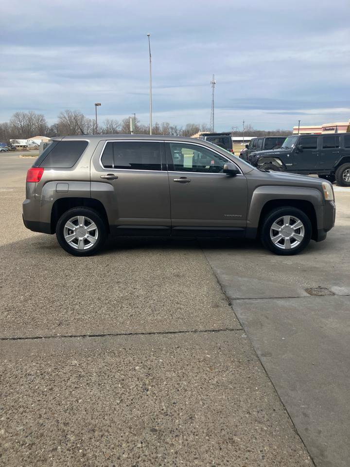 Used 2011 GMC Terrain SLE image 5