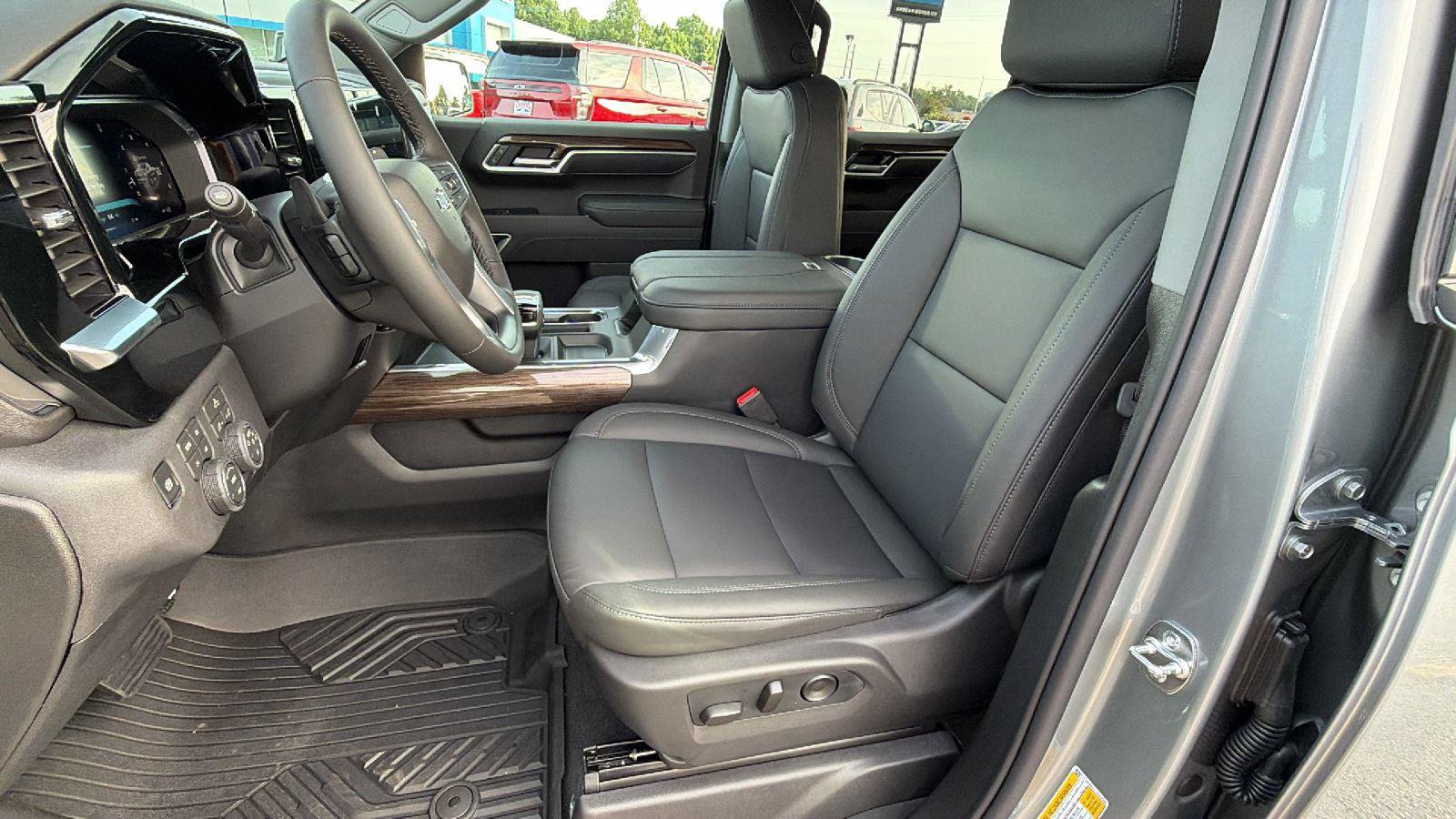 New 2026 Chevrolet Silverado 1500 RST AWD/4WD image 16