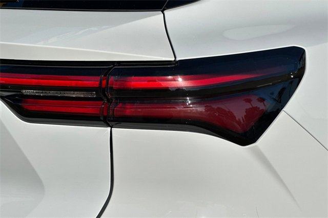 New 2026 Chevrolet Equinox EV LT image 35