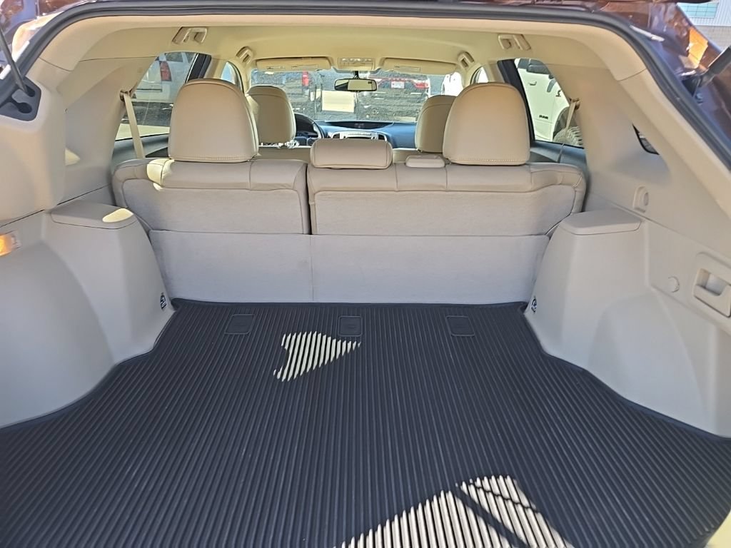 Used 2013 Toyota Venza XLE w/ Tow Prep Pkg AWD/4WD image 5