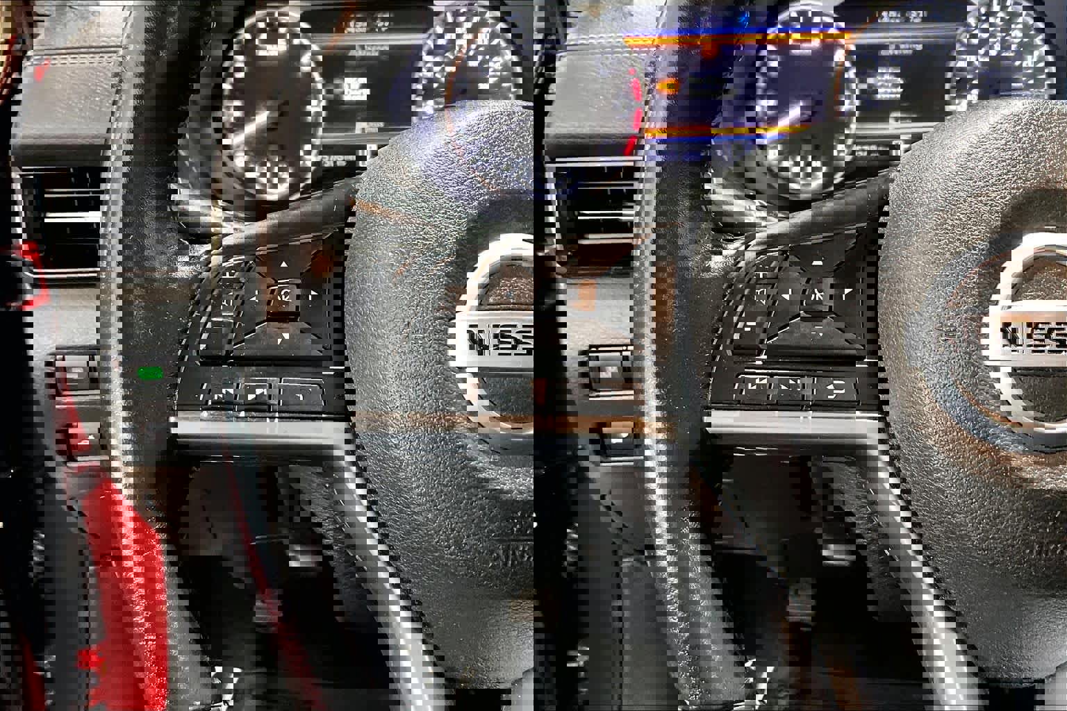 Used 2020 Nissan Sentra SV image 24