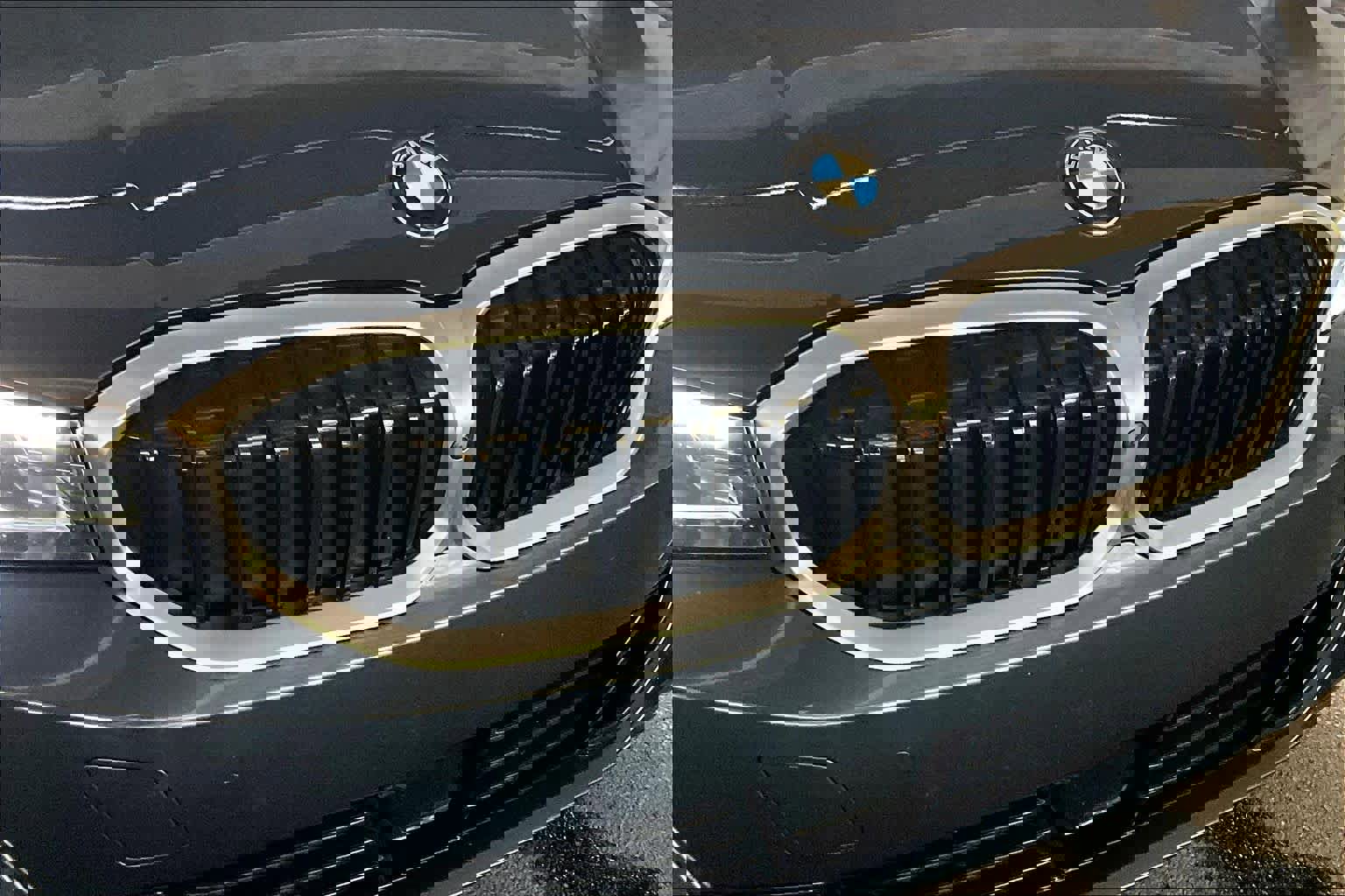 Certified 2025 BMW 330i Sedan image 29