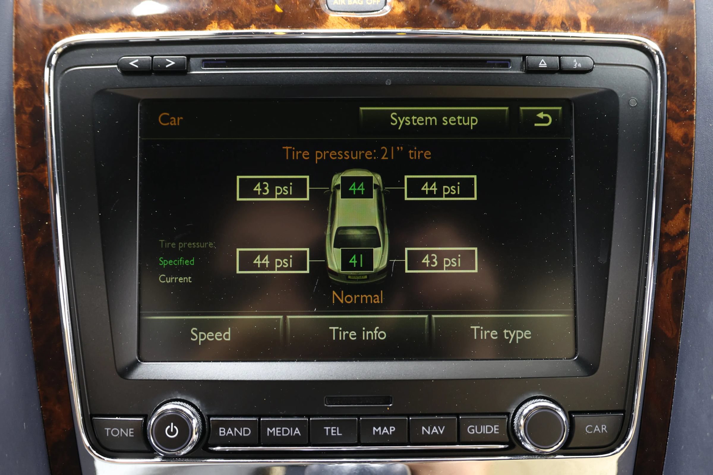 Used 2015 Bentley Flying Spur V8 AWD/4WD image 36