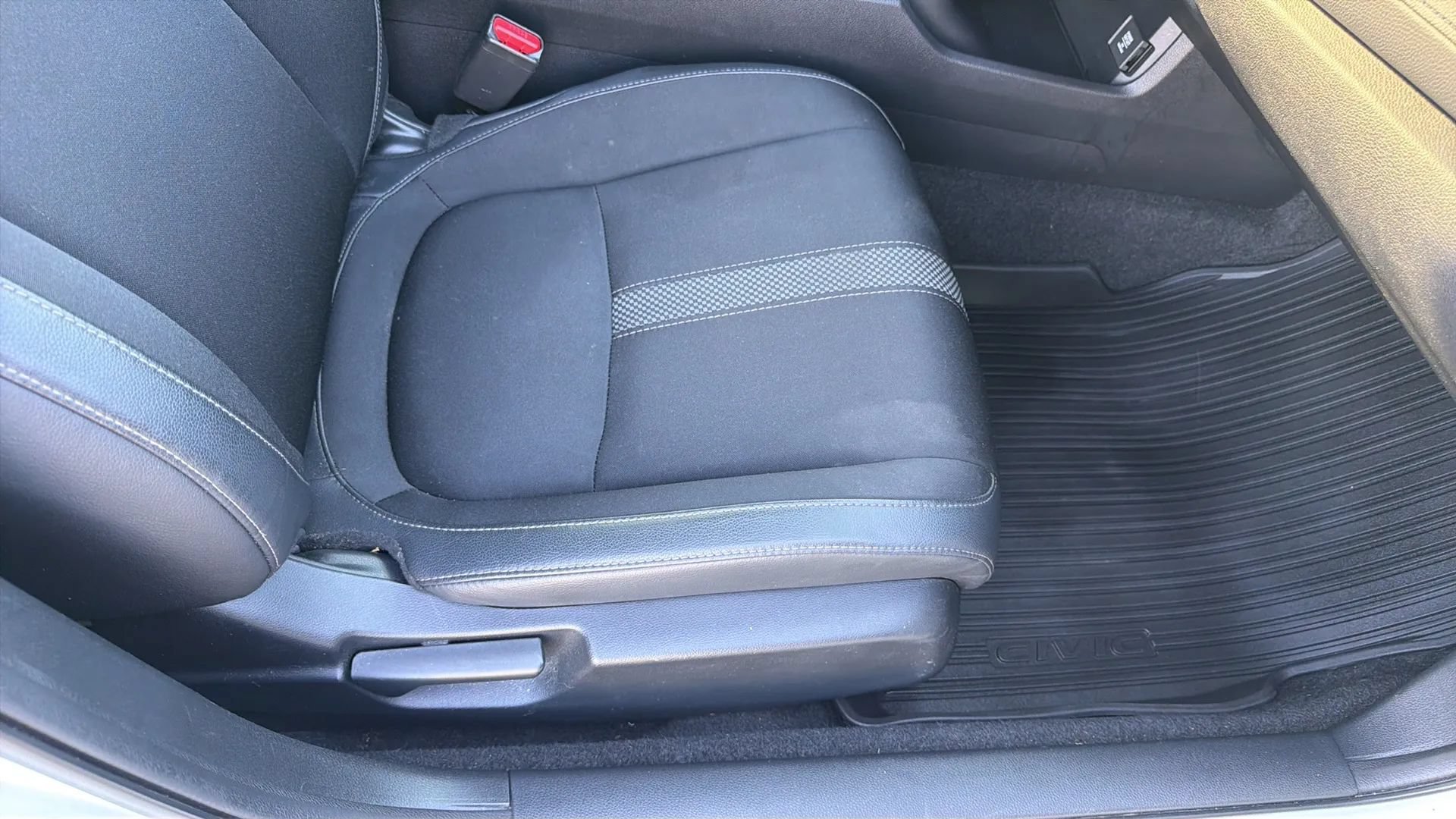 Used 2019 Honda Civic Sport image 75