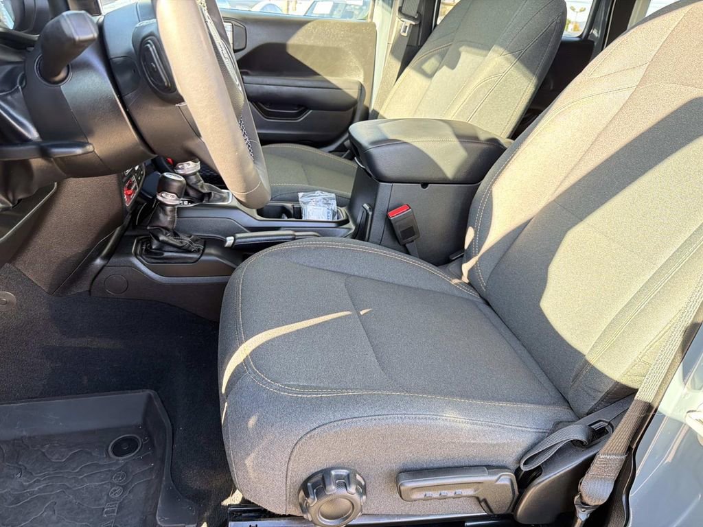 Used 2025 Jeep Wrangler Willys 4xe image 21