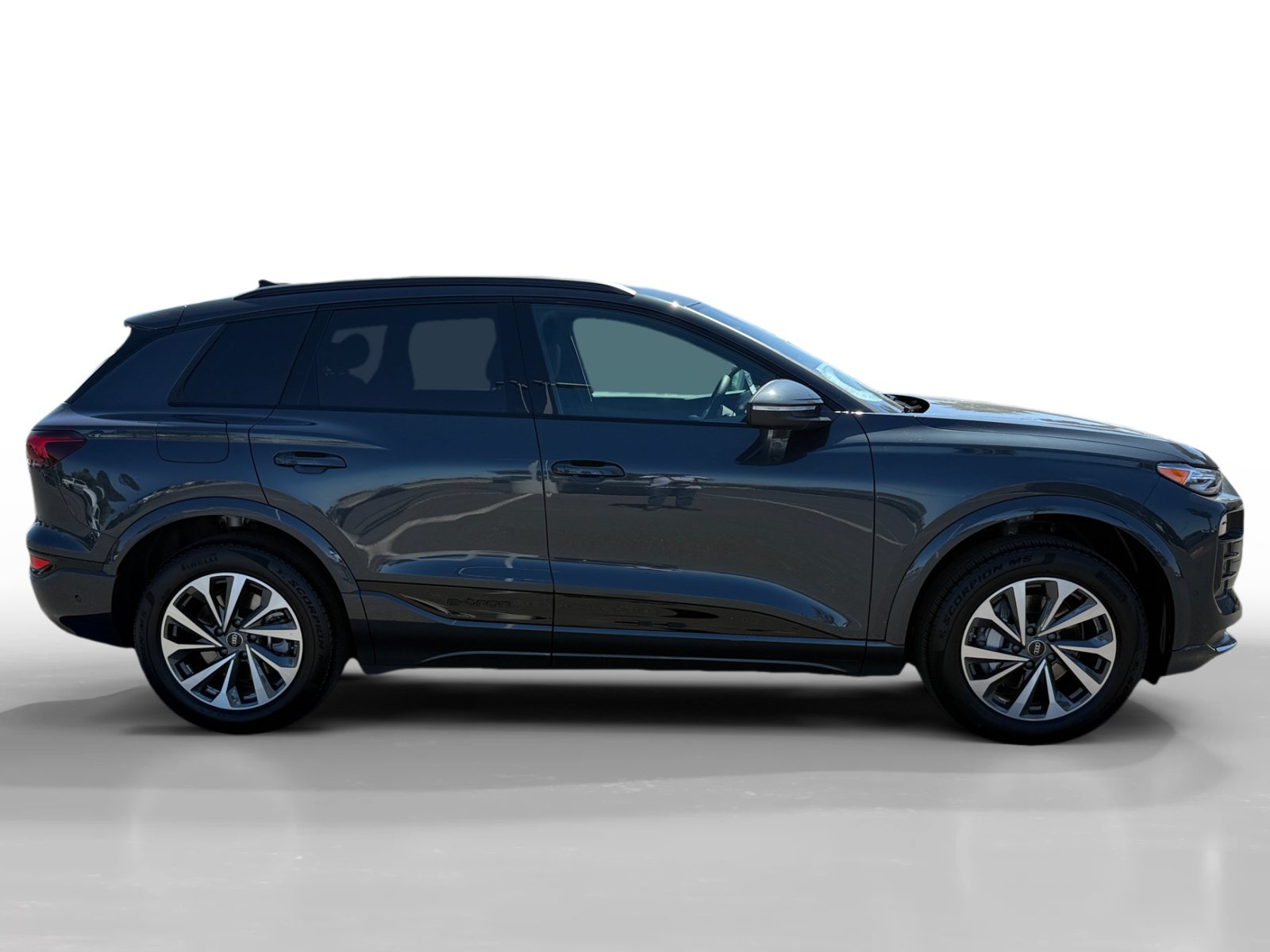 New 2027 Audi Q6 e-tron Premium AWD/4WD image 6