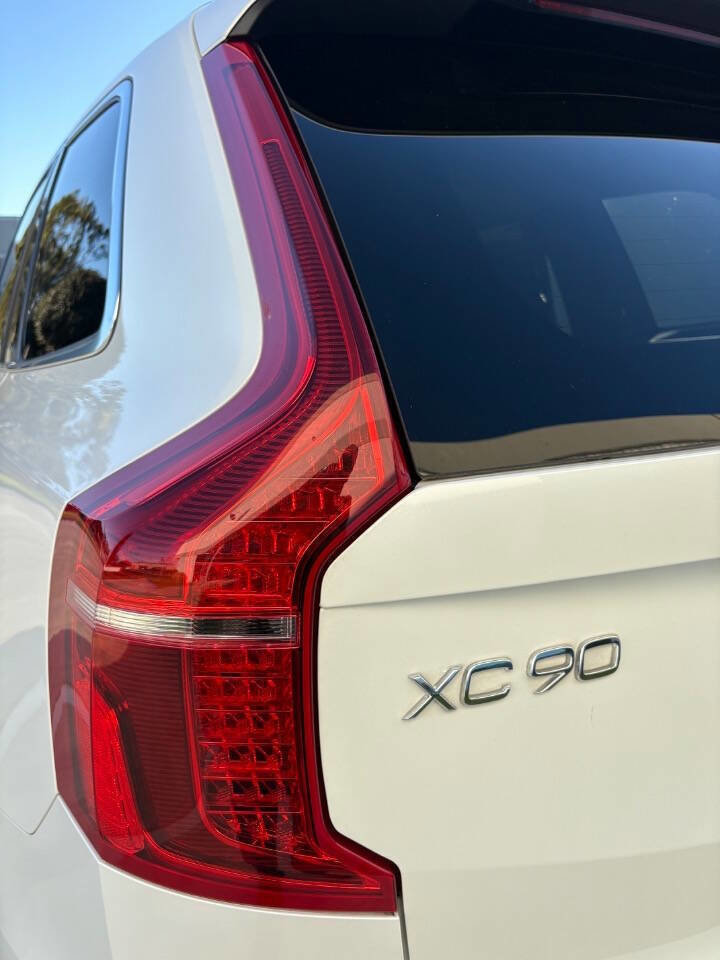 Used 2016 Volvo XC90 T8 Inscription image 10