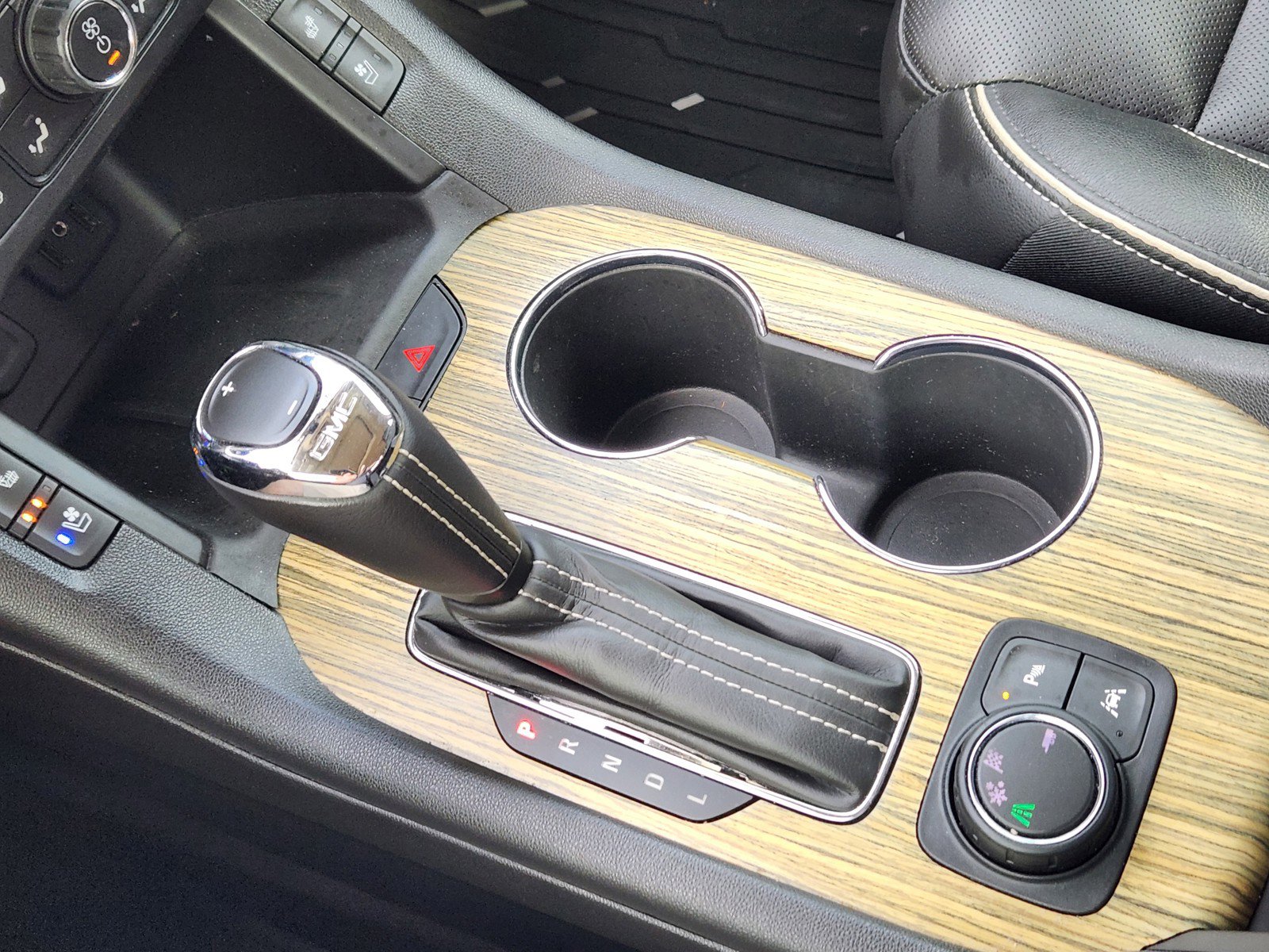 Used 2019 GMC Acadia Denali w/ Technology Package image 17