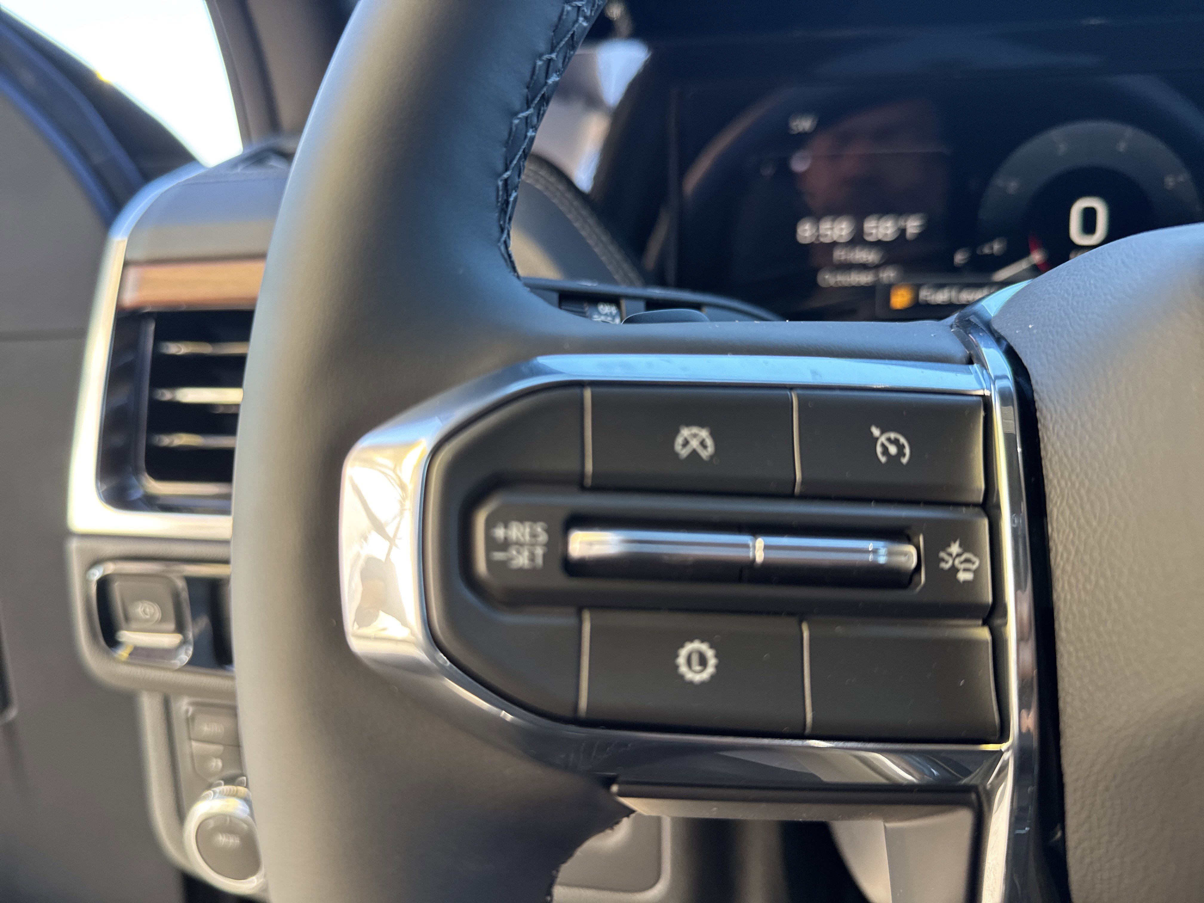 New 2026 GMC Yukon Denali w/ Sun & Power Step Package image 19