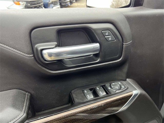 Used 2019 Chevrolet Silverado 1500 RST image 18