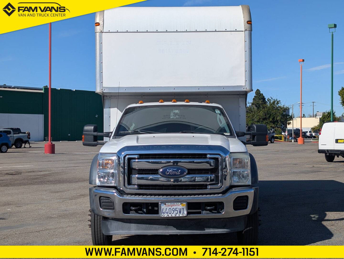 Used 2015 Ford F550 2WD Regular Cab Super Duty image 2