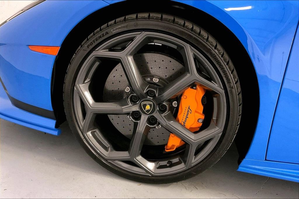 Used 2023 Lamborghini Huracan Tecnica image 17
