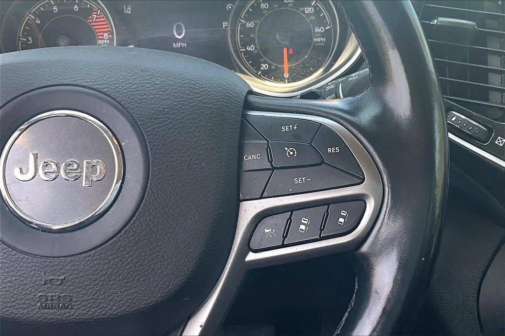 Used 2021 Jeep Cherokee Limited image 15