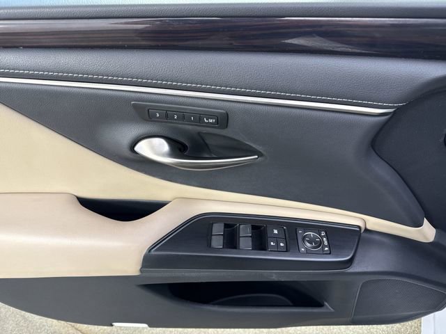 Used 2020 Lexus ES 350 w/ Premium Package image 23