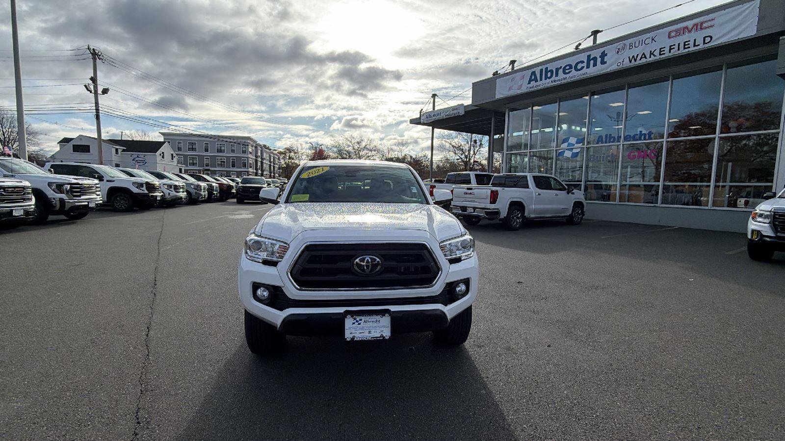 Used 2021 Toyota Tacoma SR5 image 2