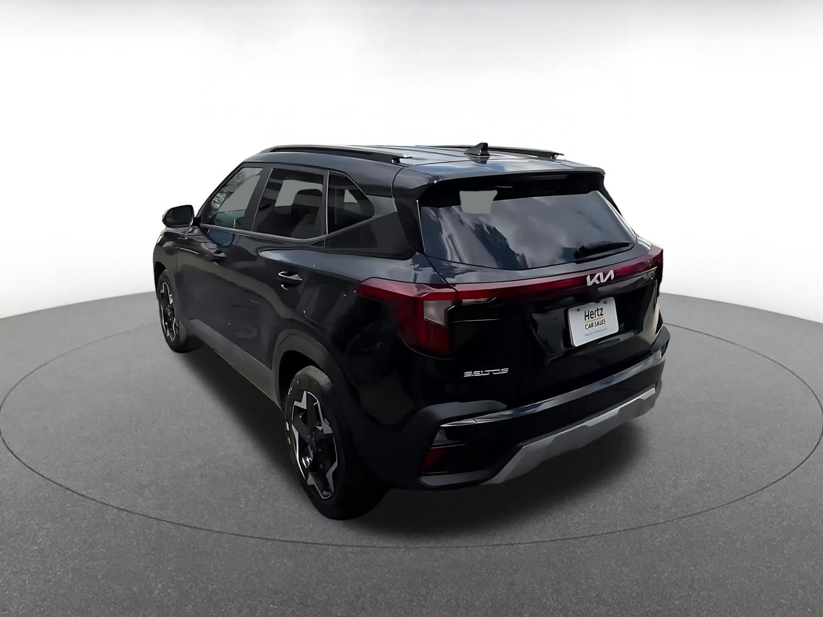 Used 2025 Kia Seltos S FWD image 13