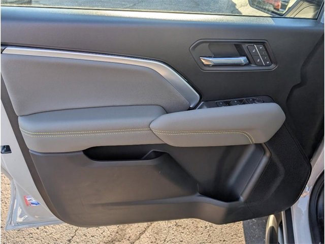 New 2026 Chevrolet Colorado ZR2 w/ Technology Package image 16