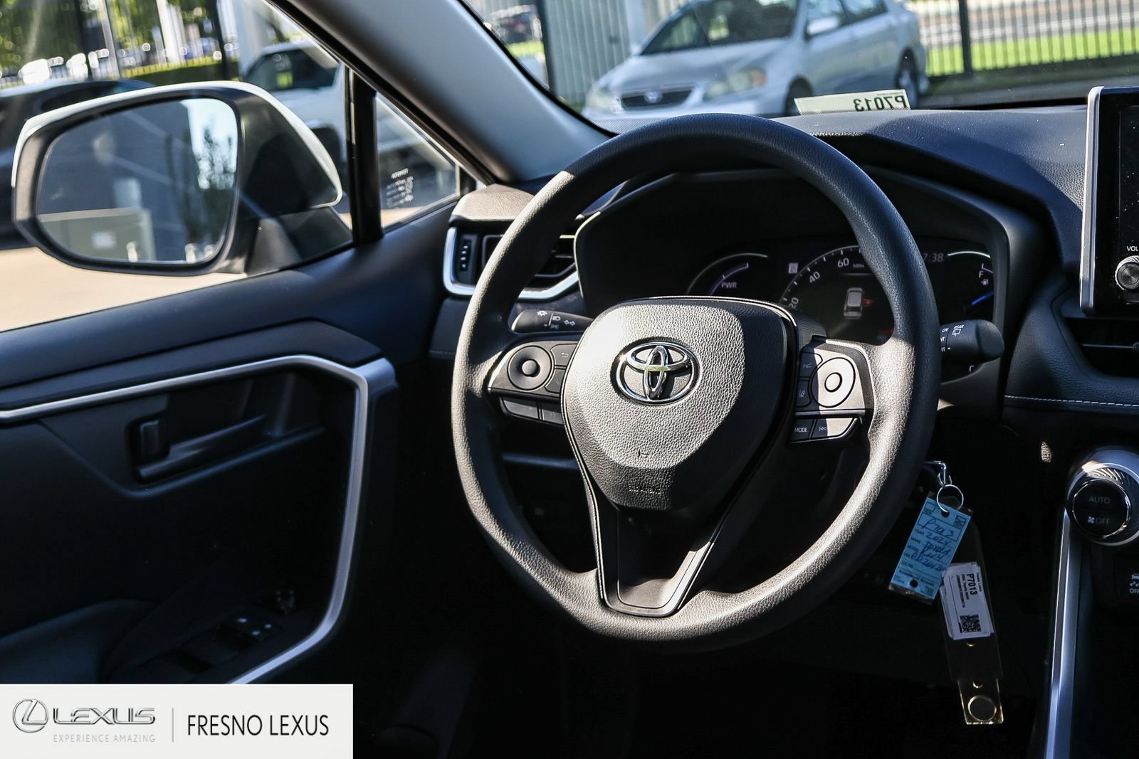 Used 2024 Toyota RAV4 LE AWD/4WD image 18