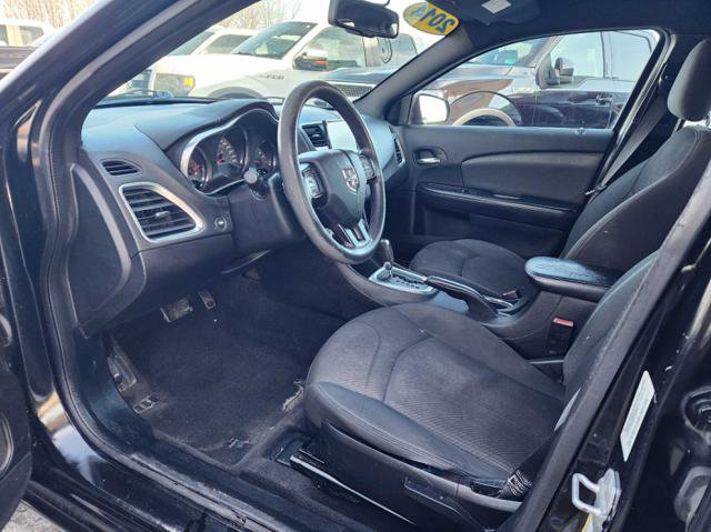 Used 2014 Dodge Avenger SE w/ Rallye Appearance Group FWD image 10