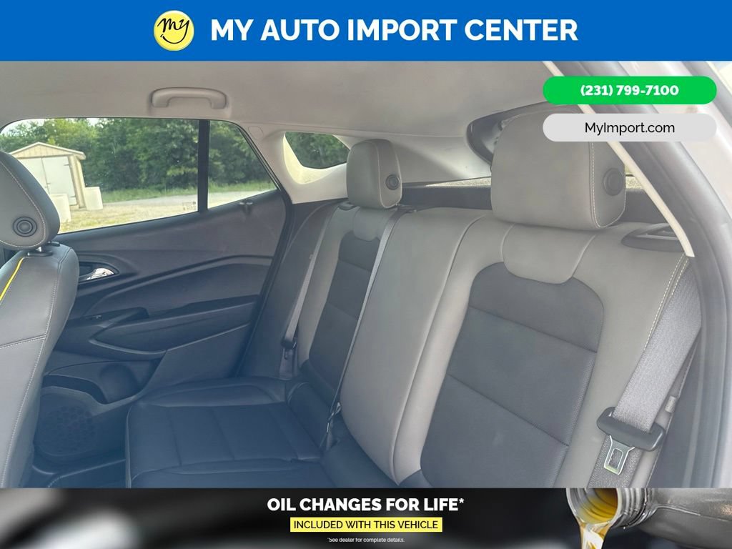 Used 2025 Chevrolet Trax ACTIV FWD image 24