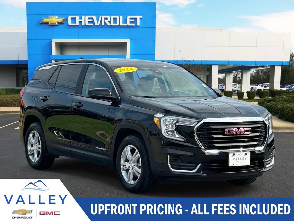 Used 2024 GMC Terrain SLE AWD/4WD image 1