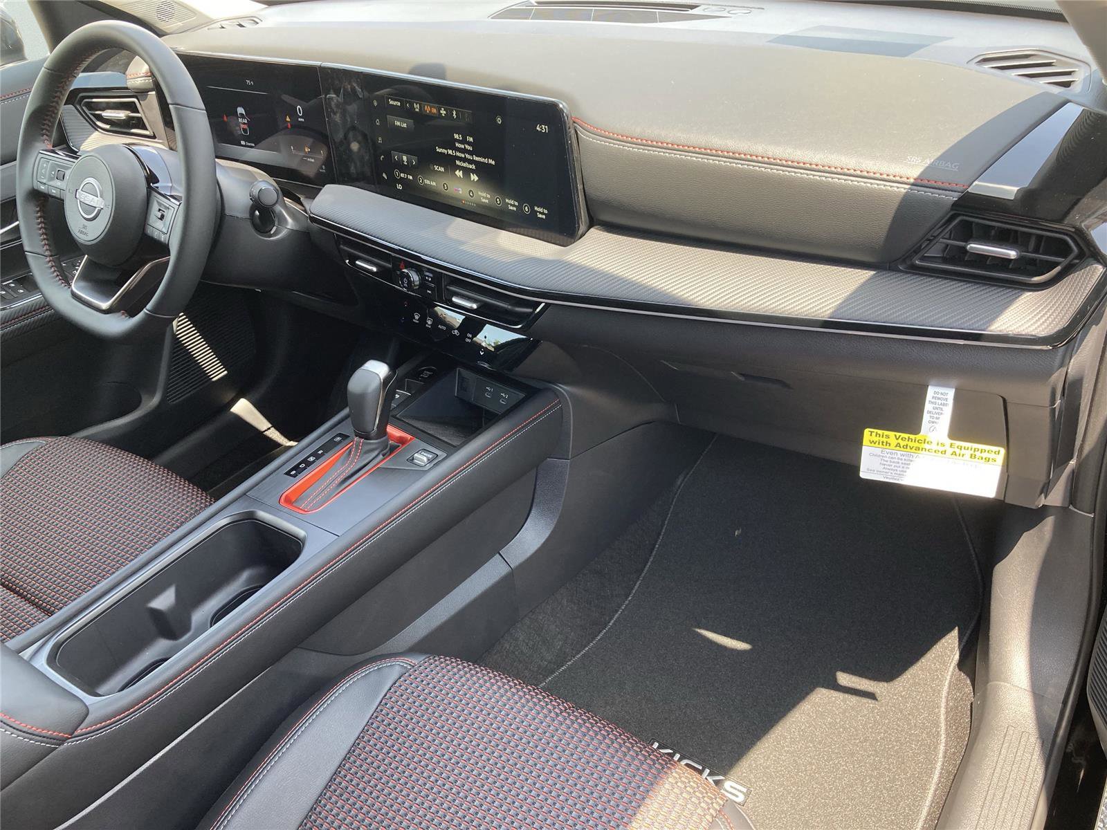 New 2025 Nissan Kicks SR image 39