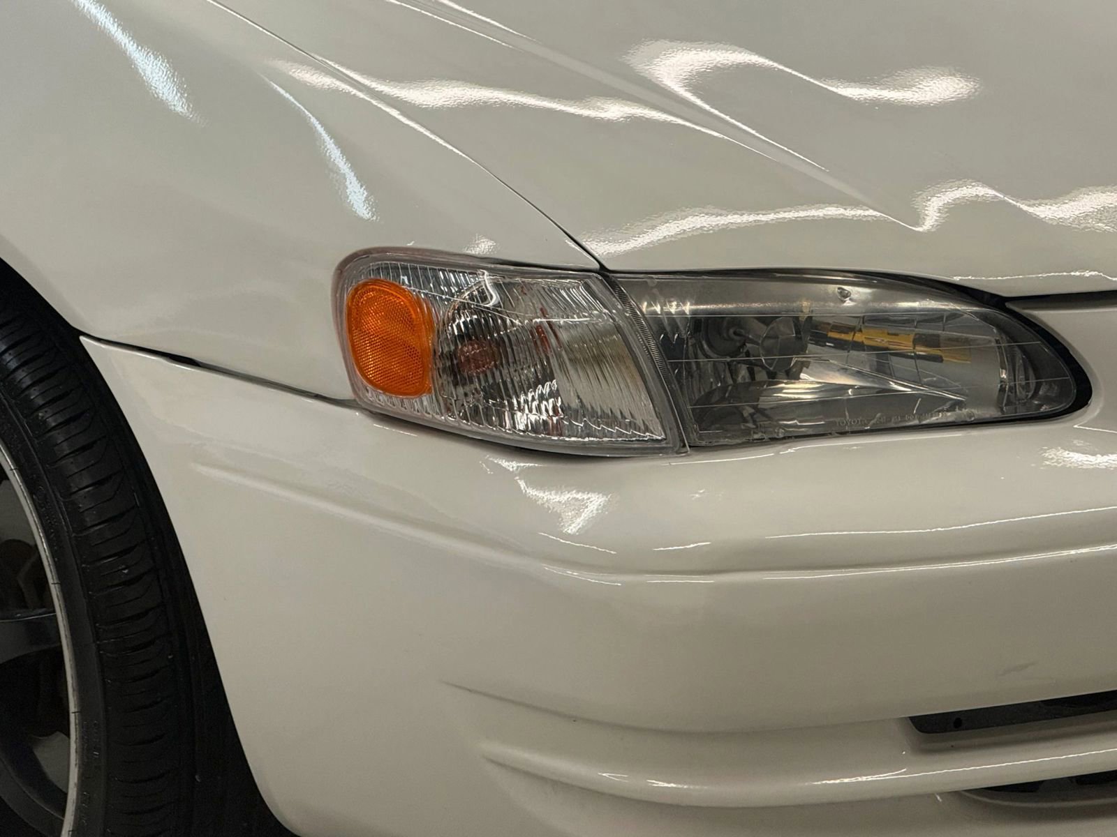 Used 2000 Toyota Corolla VE FWD image 4