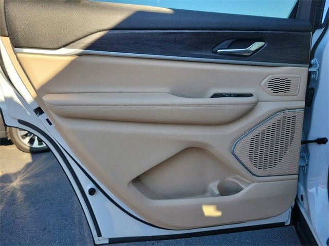 Certified 2021 Jeep Grand Cherokee L Limited image 17