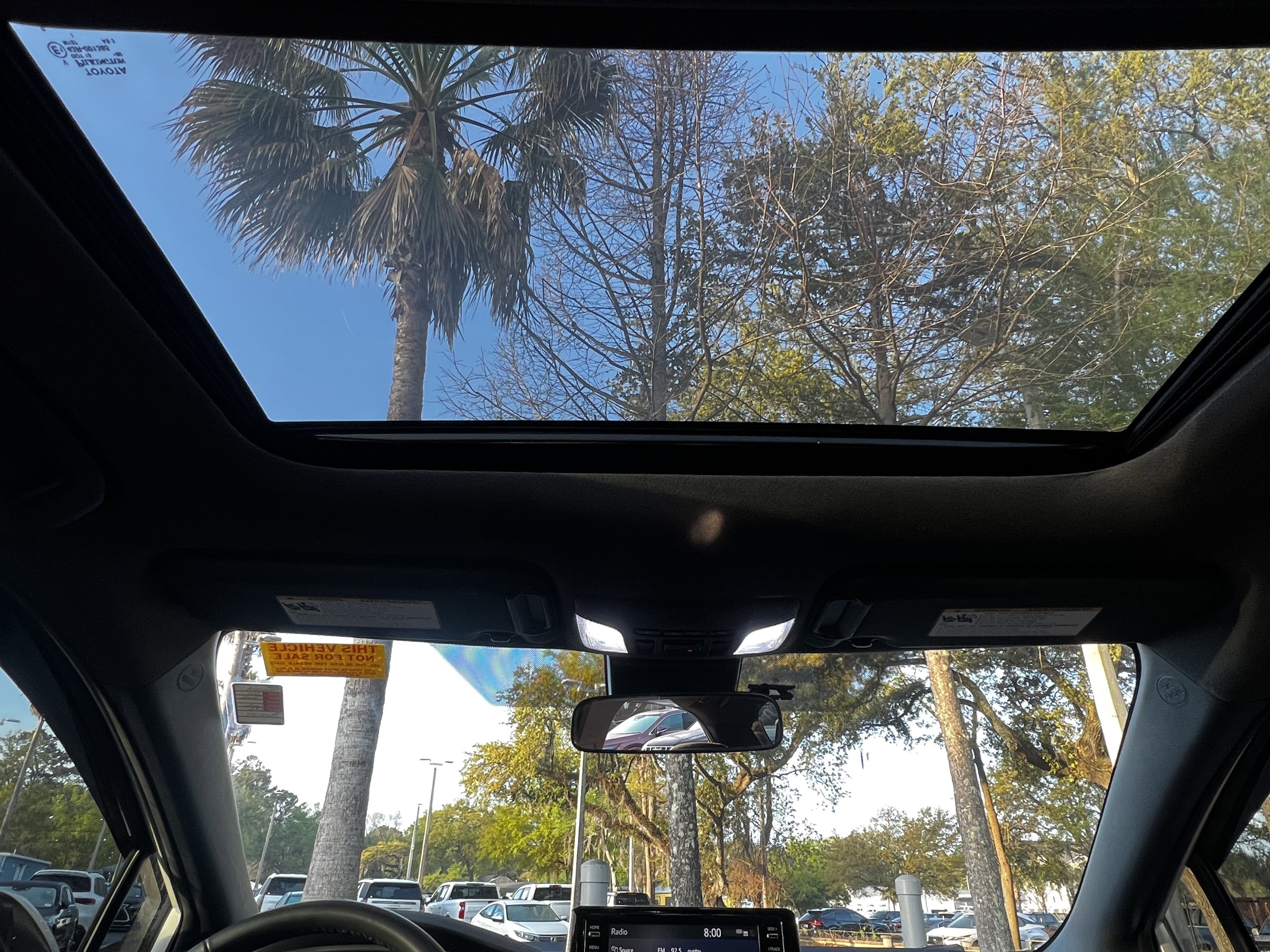 Used 2021 Toyota Corolla SE w/ SE Premium Package image 37