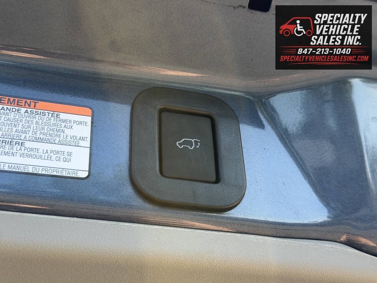 Used 2016 Toyota Sienna XLE FWD image 37