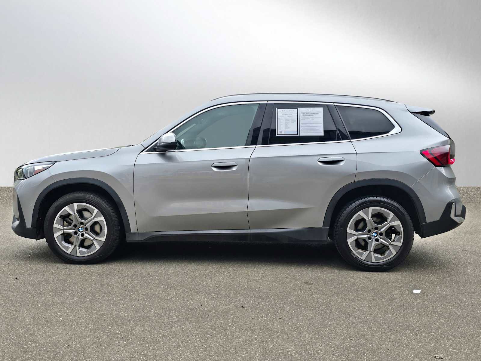 Used 2023 BMW X1 xDrive28i AWD/4WD image 6