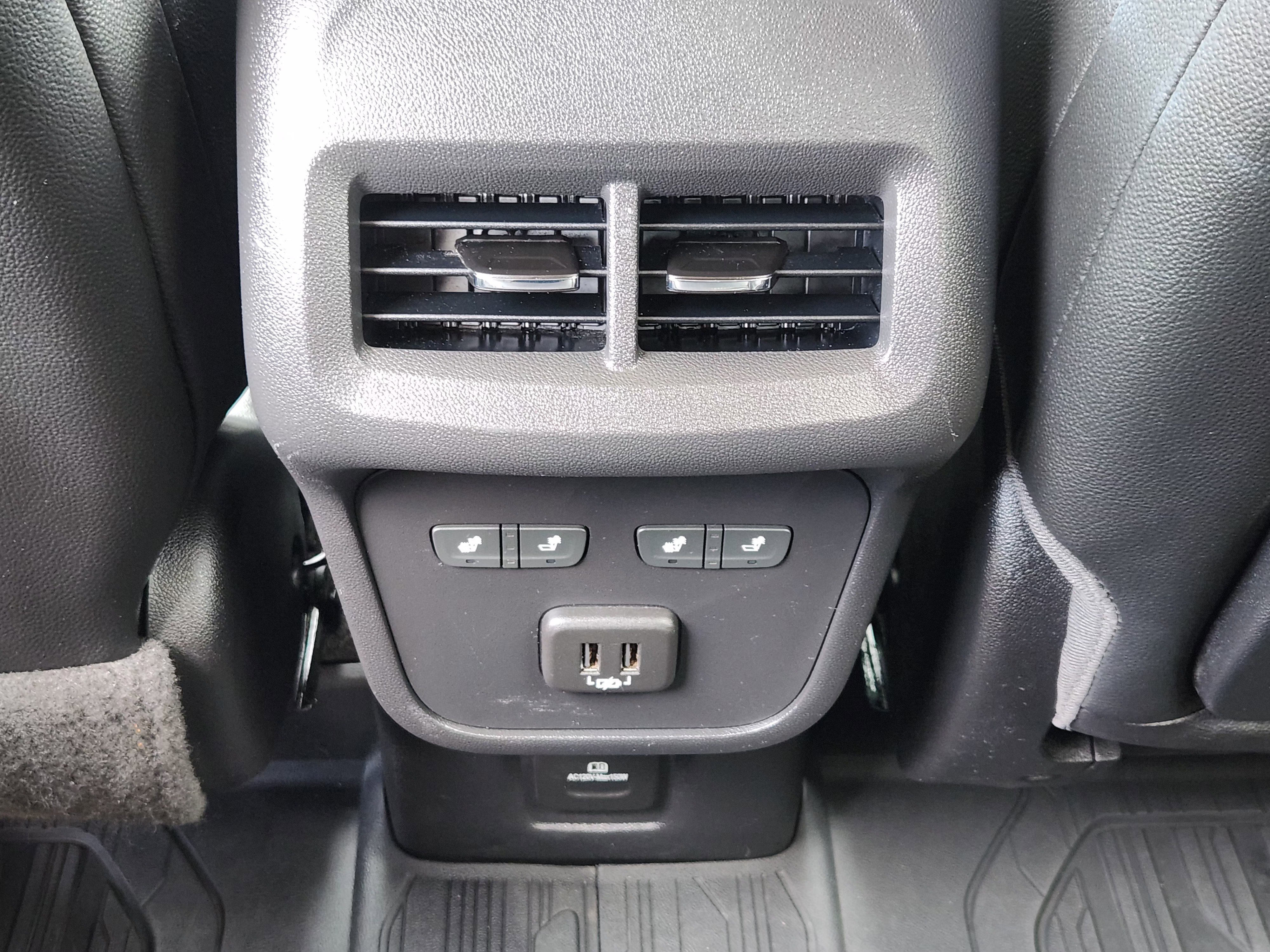 Used 2020 GMC Terrain Denali w/ Denali Premium Package AWD/4WD image 32