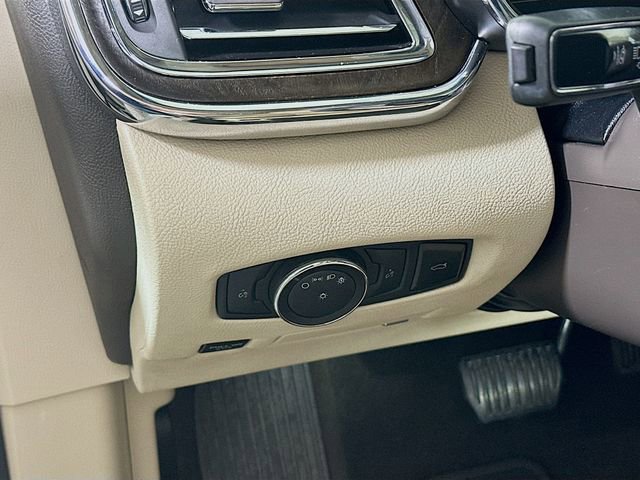 Used 2020 Lincoln Continental AWD w/ Premium Package image 10