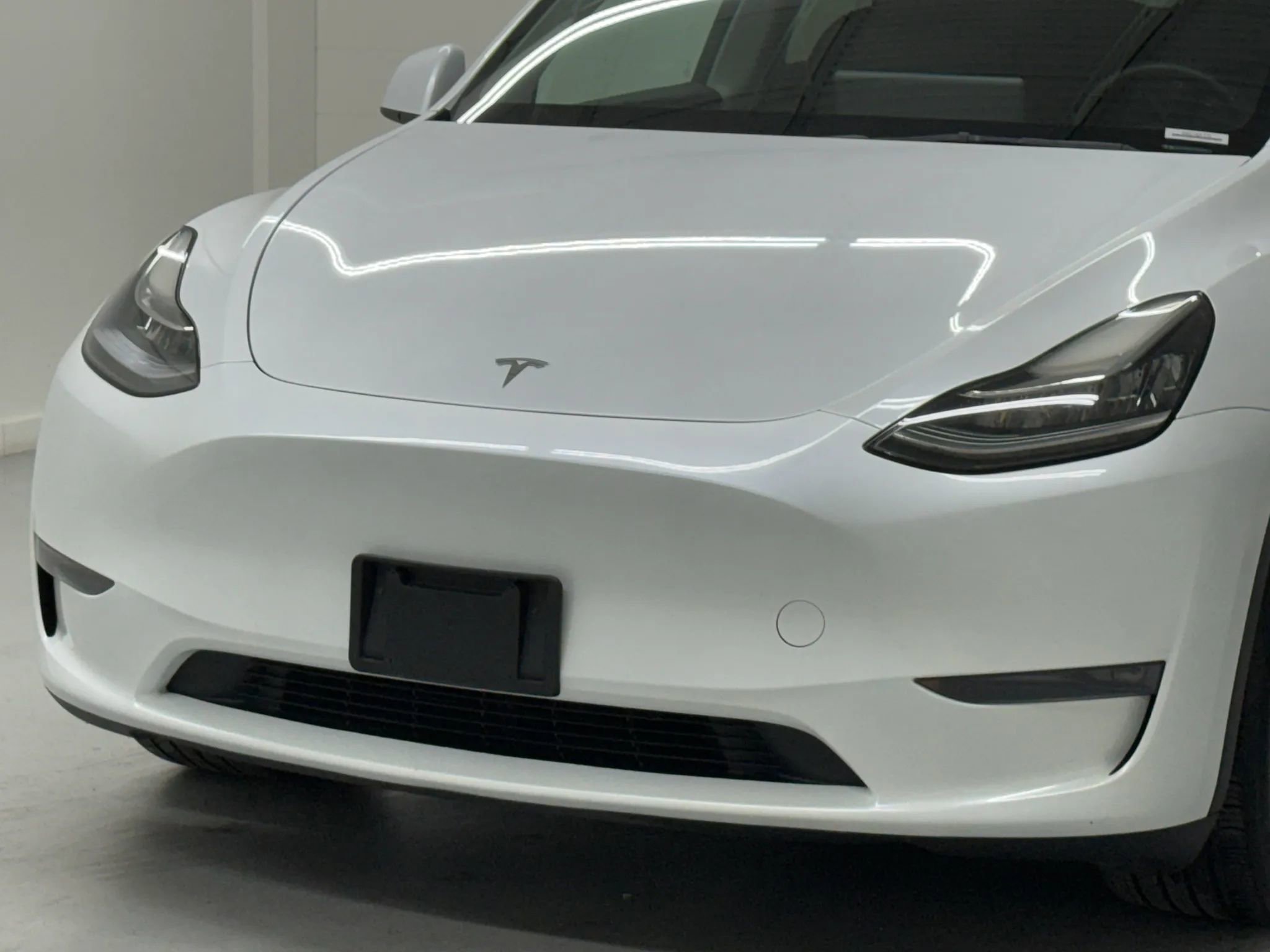 Used 2023 Tesla Model Y Long Range image 32