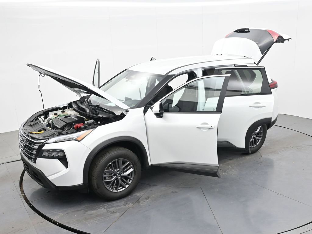 Used 2026 Nissan Rogue SV image 39