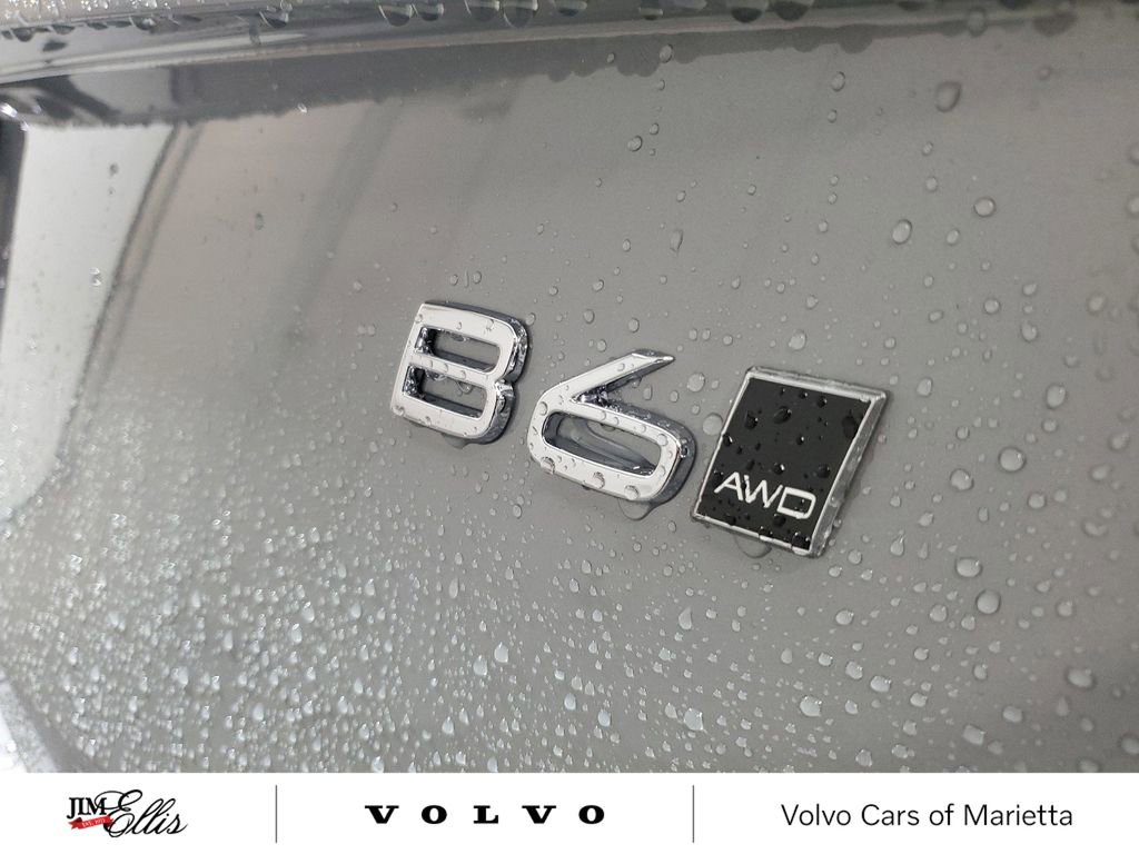 New 2025 Volvo XC90 B6 Core w/ Climate Package image 7