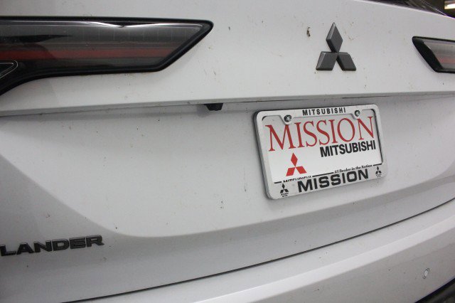 New 2026 Mitsubishi Outlander LE FWD image 4