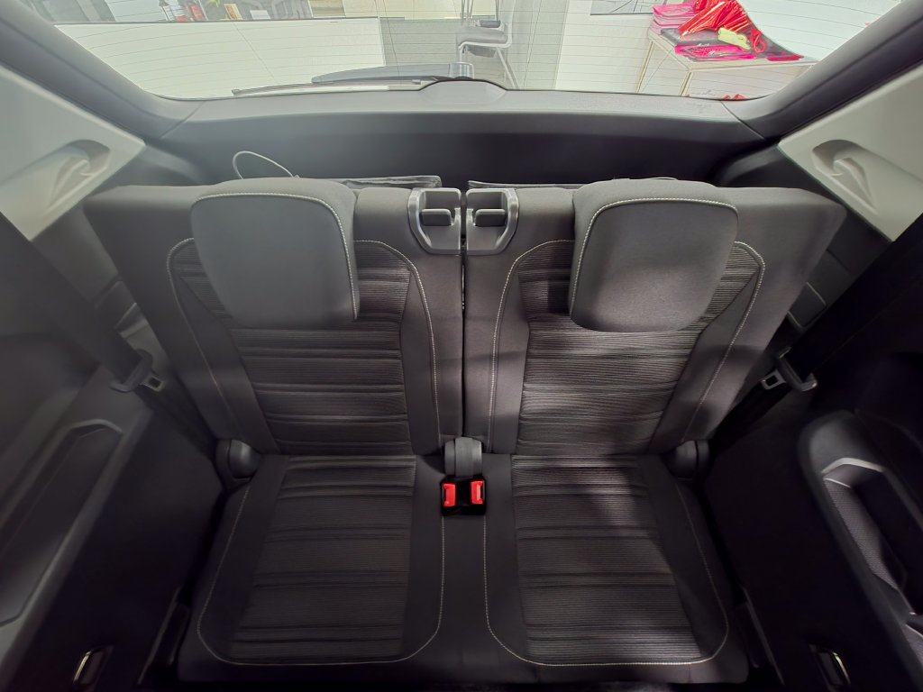 Used 2024 Volkswagen Tiguan S FWD image 29