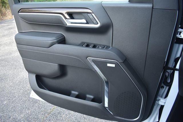 New 2026 Chevrolet Silverado 1500 LT Trail Boss w/ Dark Appearance Package AWD/4WD image 36