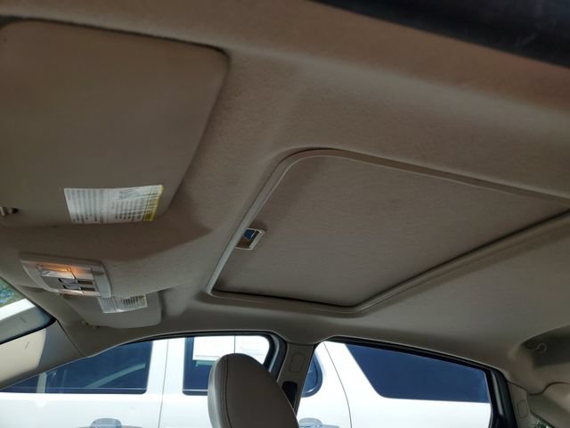 Used 2010 Ford Focus SEL FWD image 23