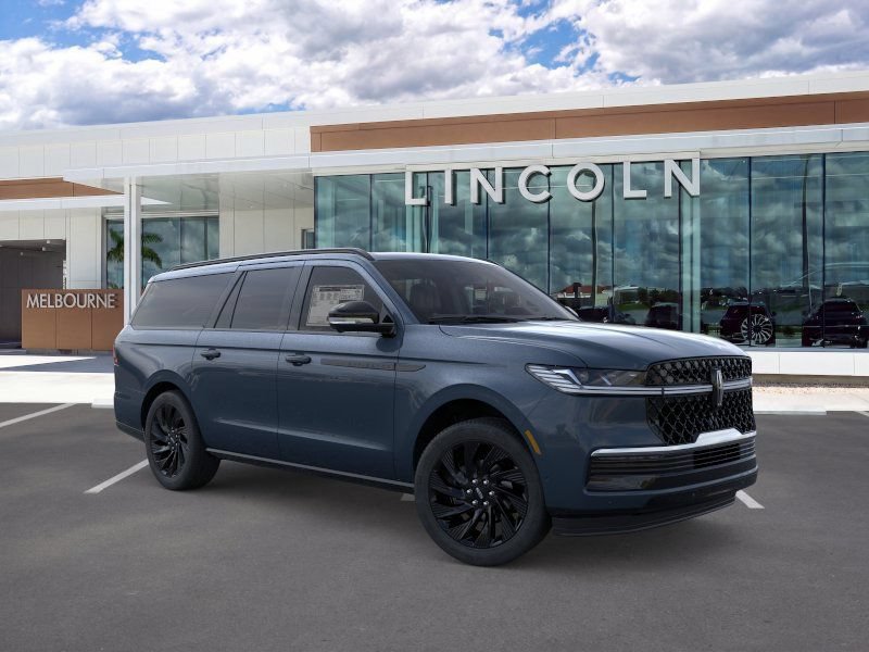 New 2026 Lincoln Navigator L Reserve w/ Jet Appearance Package AWD/4WD image 7