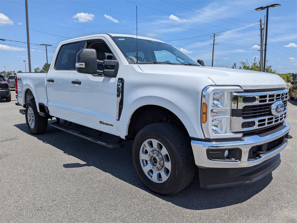 Used 2024 Ford F250 XLT image 2