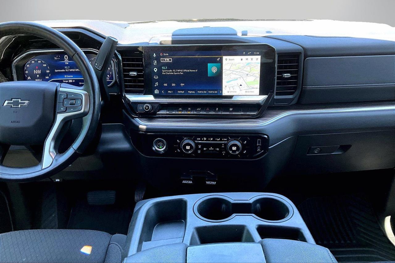 Used 2023 Chevrolet Silverado 1500 RST AWD/4WD image 12