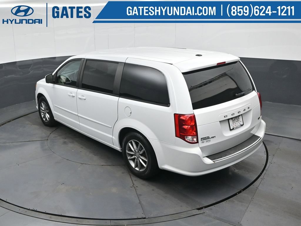 Used 2016 Dodge Grand Caravan SE image 54