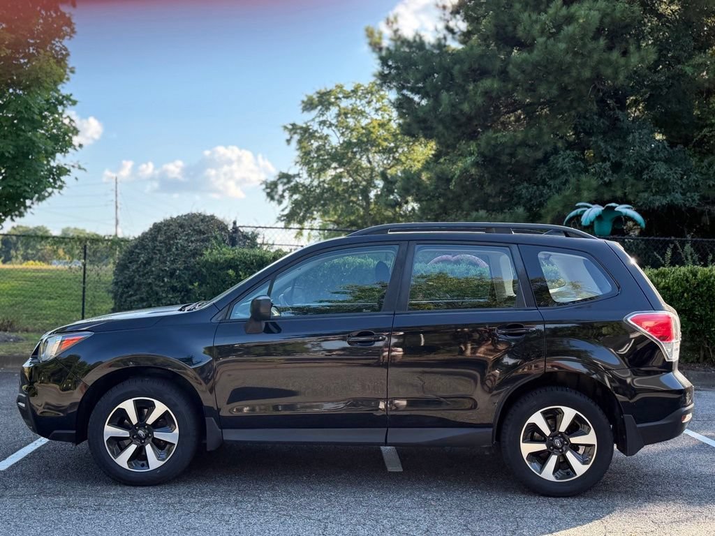 Used 2018 Subaru Forester 2.5i w/ Alloy Wheel Package AWD/4WD image 2