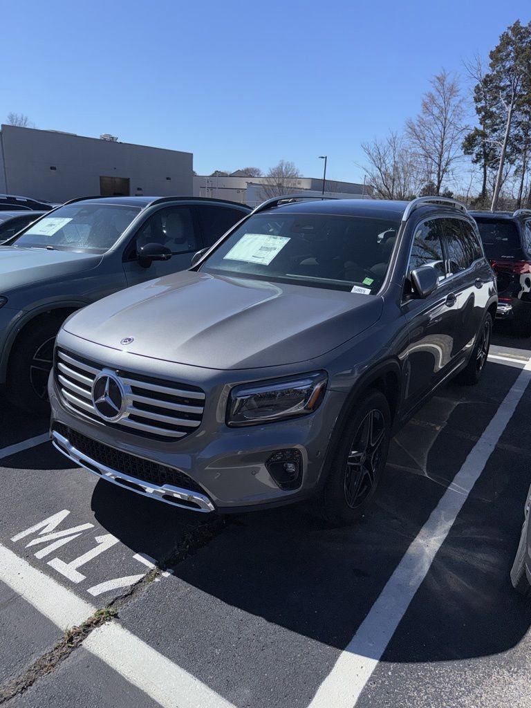 New 2026 Mercedes-Benz GLB 250 image 1