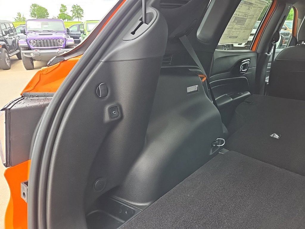 New 2026 Jeep Compass Latitude AWD/4WD image 86