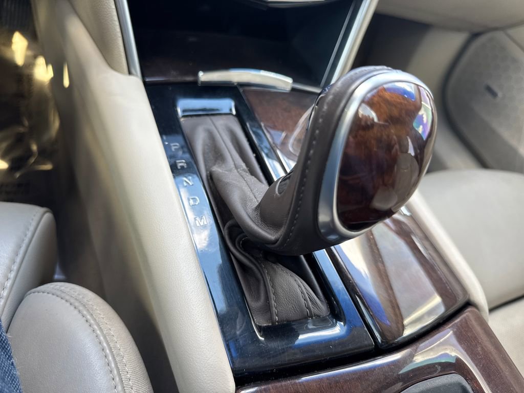 Used 2013 Cadillac XTS Luxury w/ Driver Awareness Package image 22
