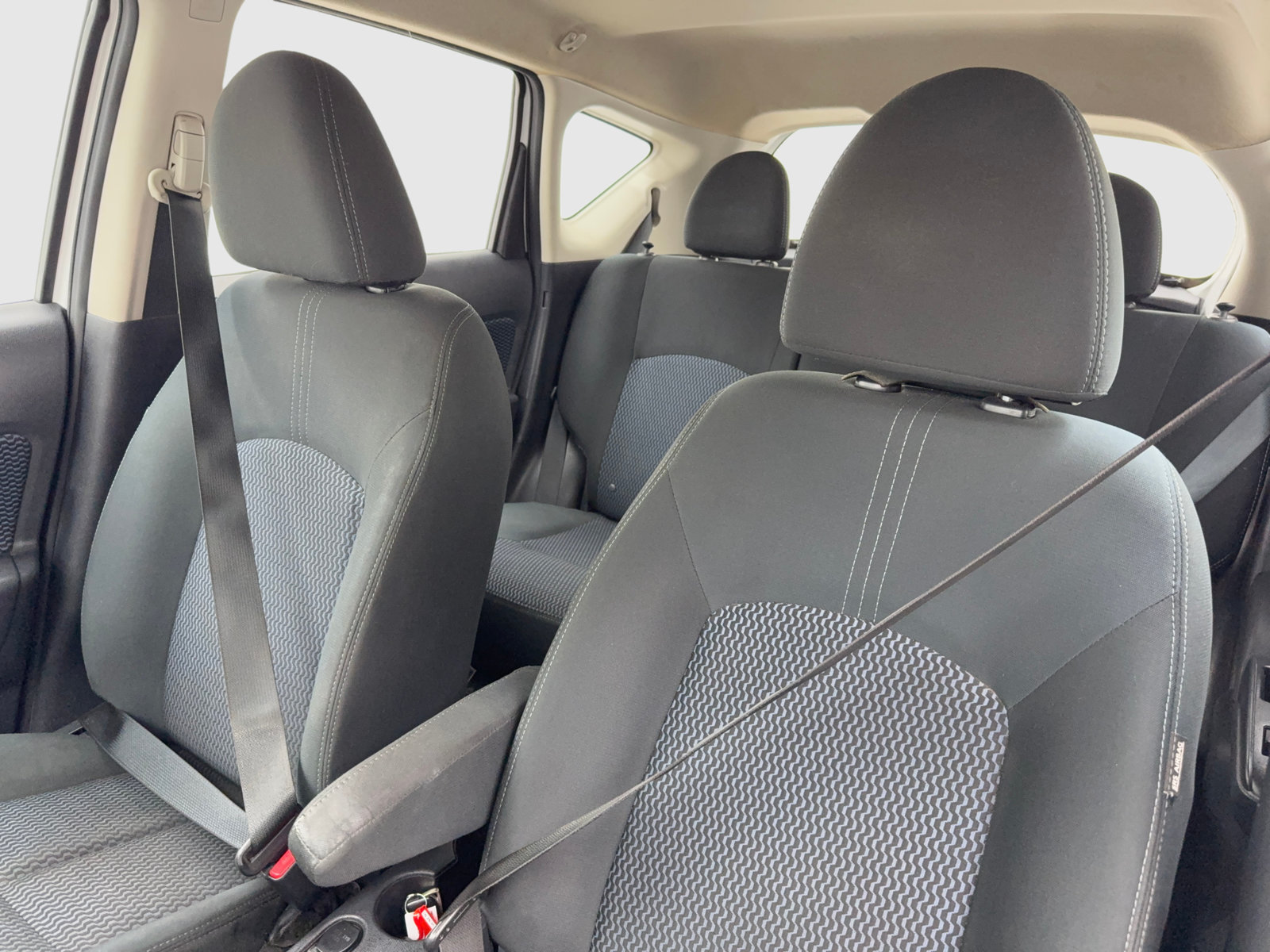 Used 2019 Nissan Versa Note SV FWD image 28