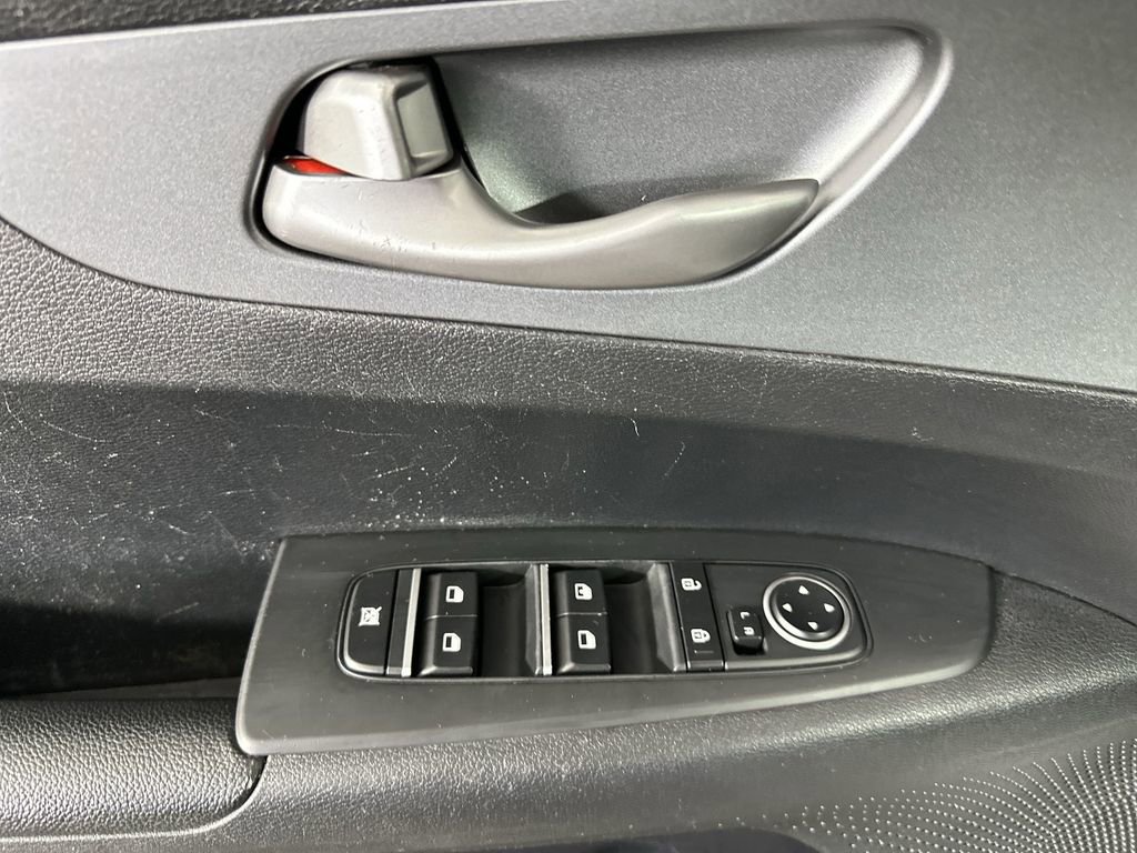 Used 2020 Kia Forte LXS FWD image 23